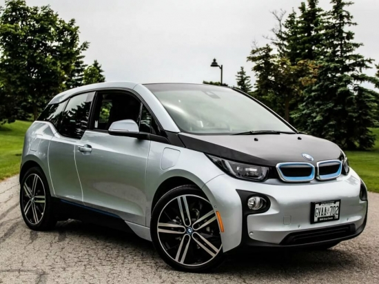 В Латвии продан первый электромобиль BMW i3