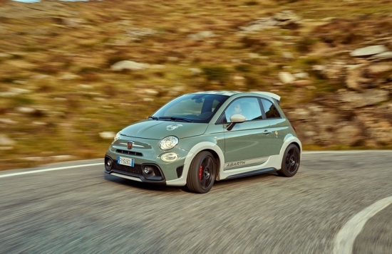 ABARTH 695 70 ANNIVERSARIO: new for the 70th anniversary
