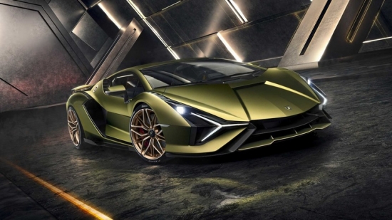 LAMBORGHINI SIAN is a novelty that impresses